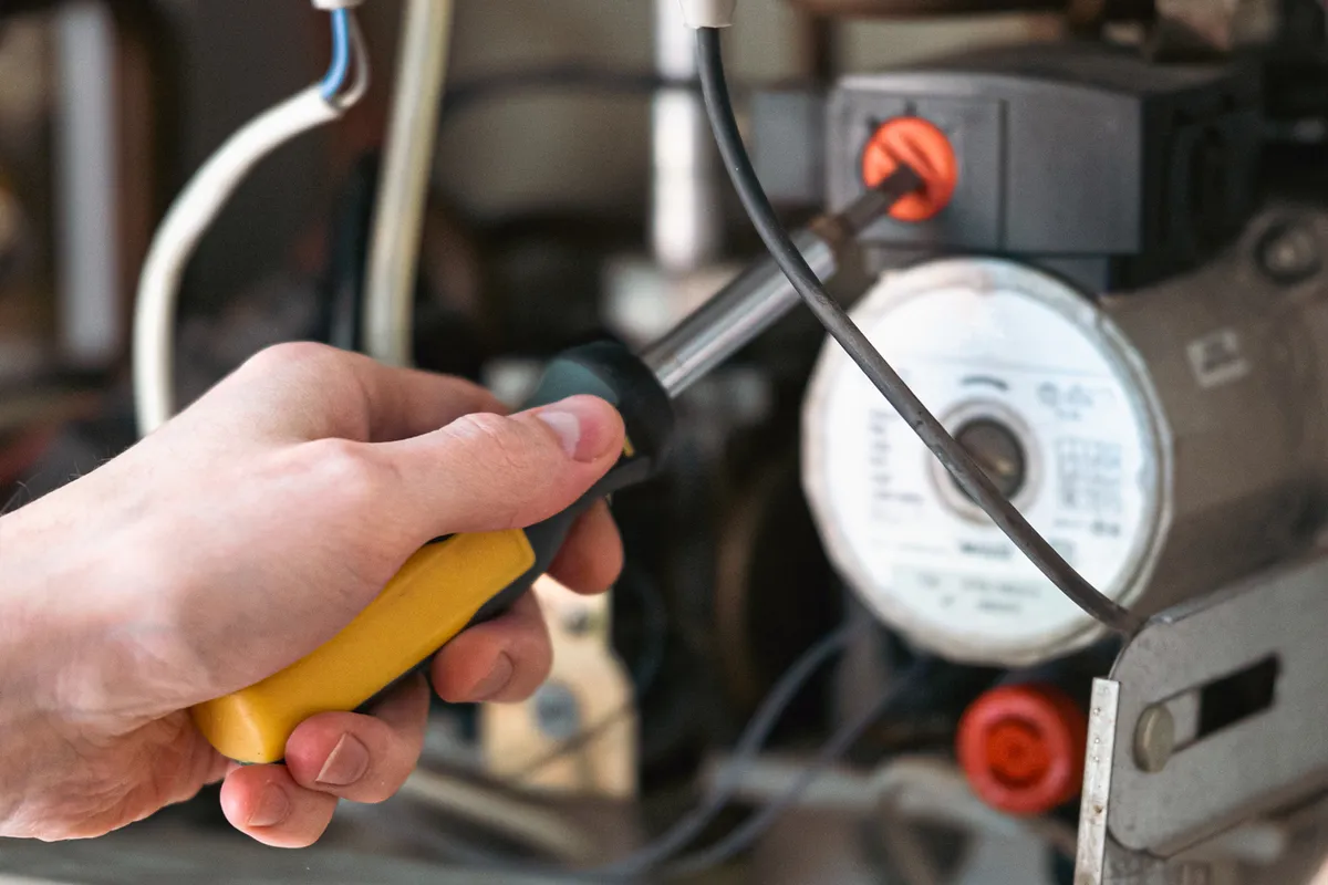 Reliable Emergency Plumbing Services in San Fernando, CA, prevent water damage quickly.
